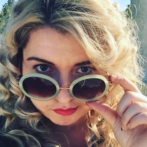 Meet your Posher, Lex